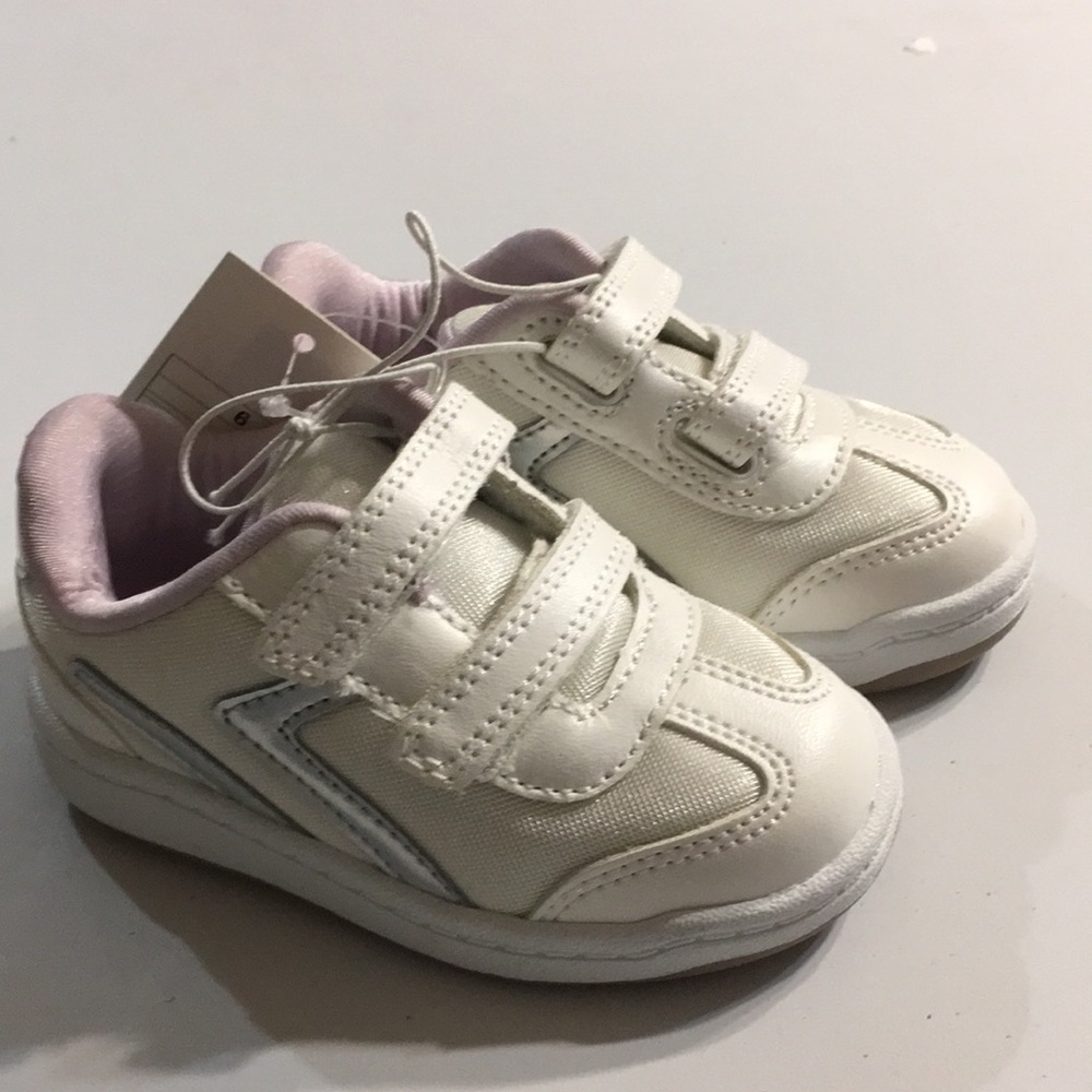 Cat & Jack Velcro sneakers